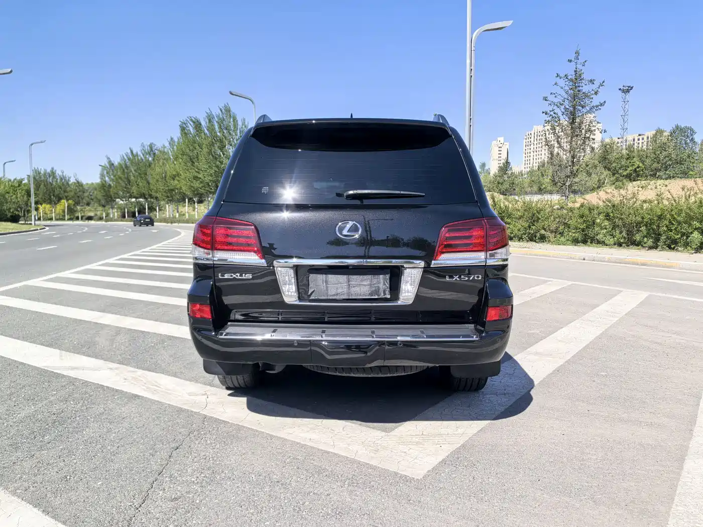 Lexus LX фото 5