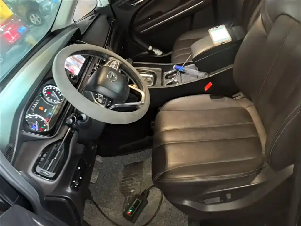GAC Trumpchi Trumpchi M6 2019 270T Automatic Premium Edition (7-Seater) China V фото 15