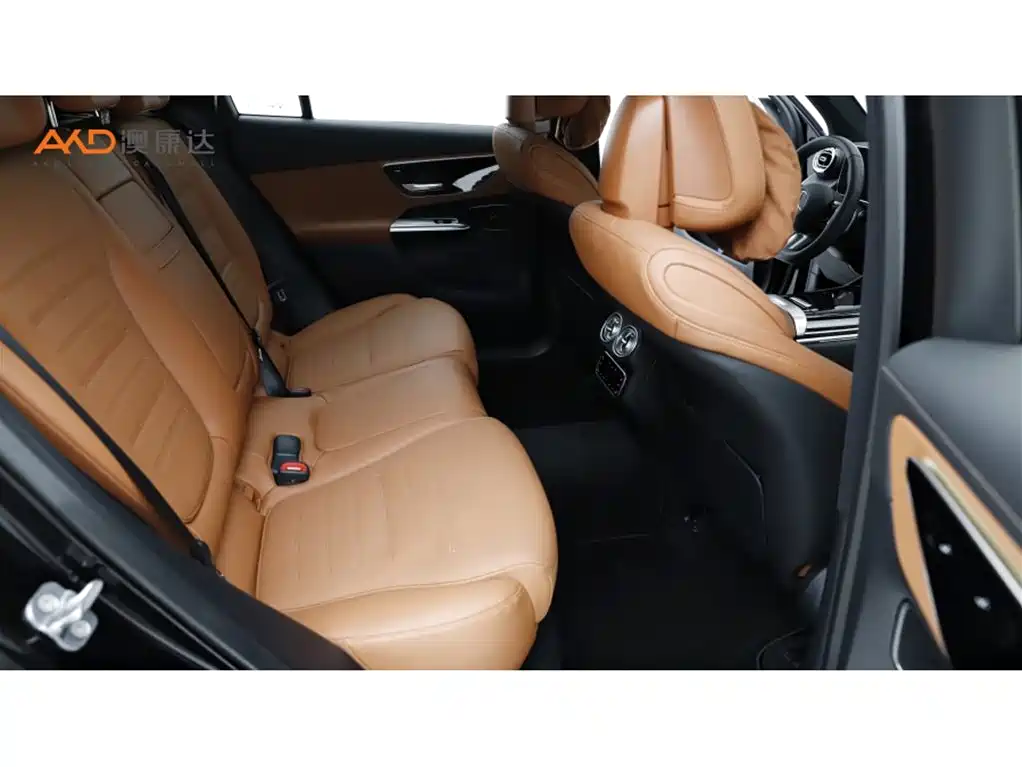 Mercedes-Benz GLC 2024 GLC 260 L 4MATIC Luxury 5-seater фото 8