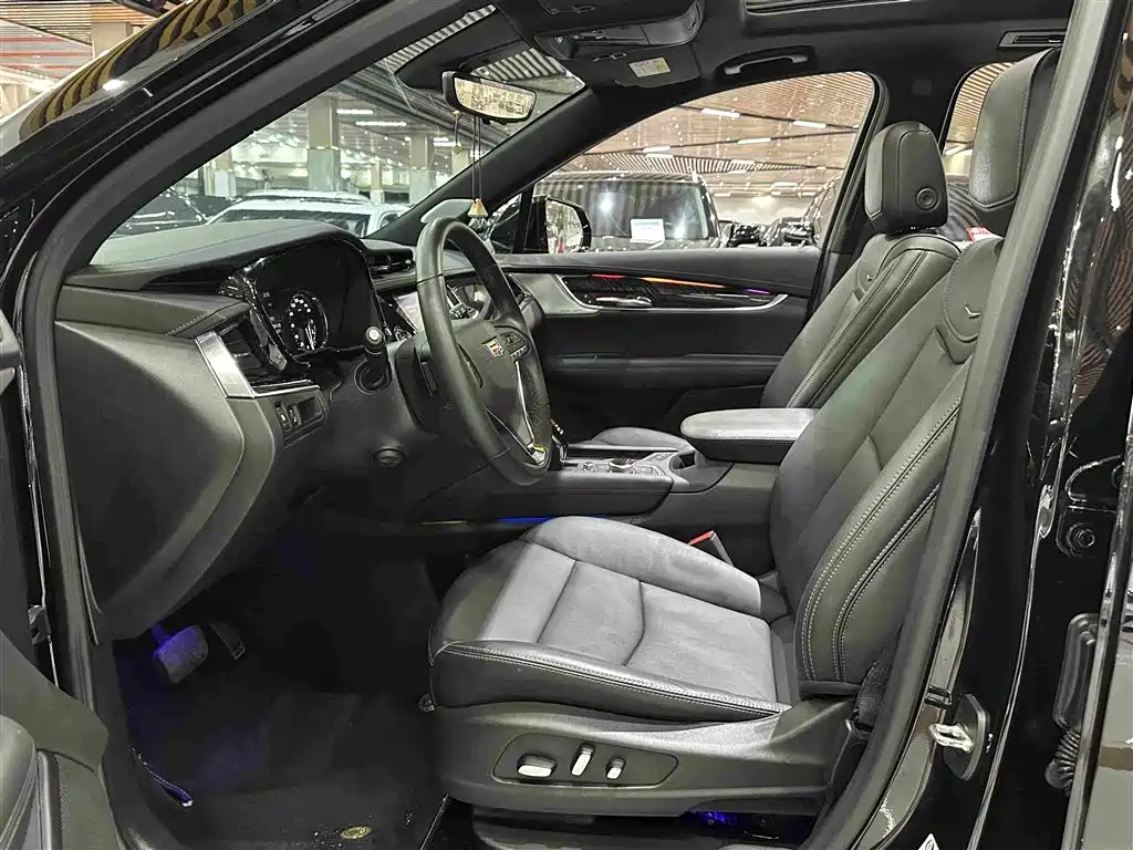 Cadillac XT6 2023 2022 2.0T 6-Seater 4WD Luxury Edition