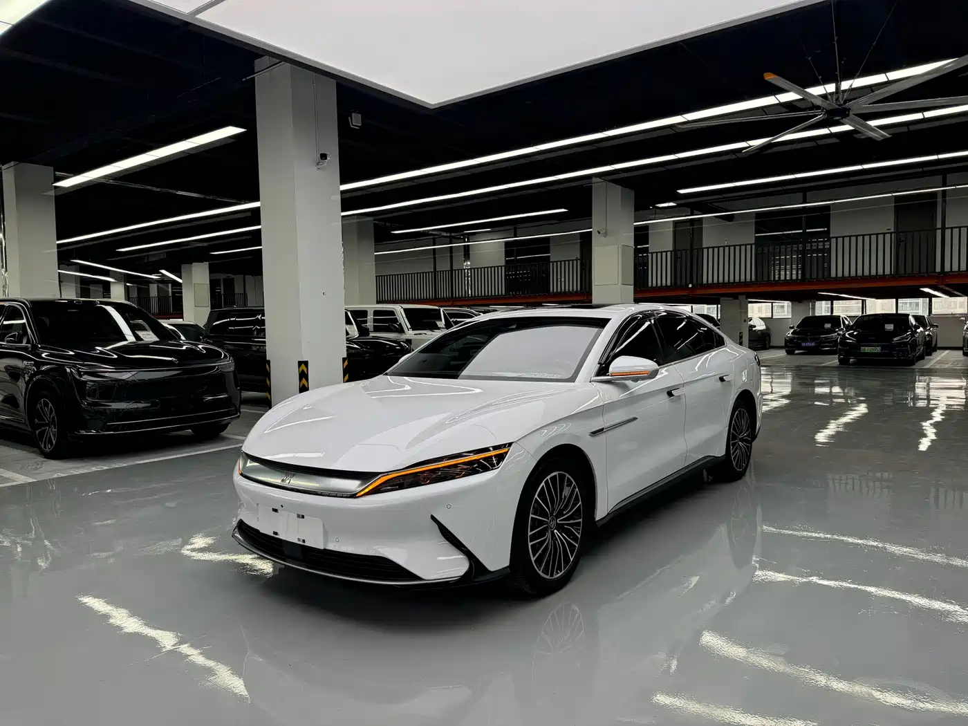 Photo 1 - BYD Han