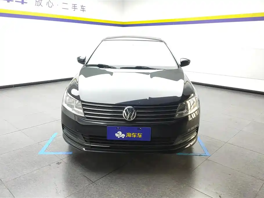 Volkswagen Lavida 2015 1.6L Automatic Trend Edition фото 2