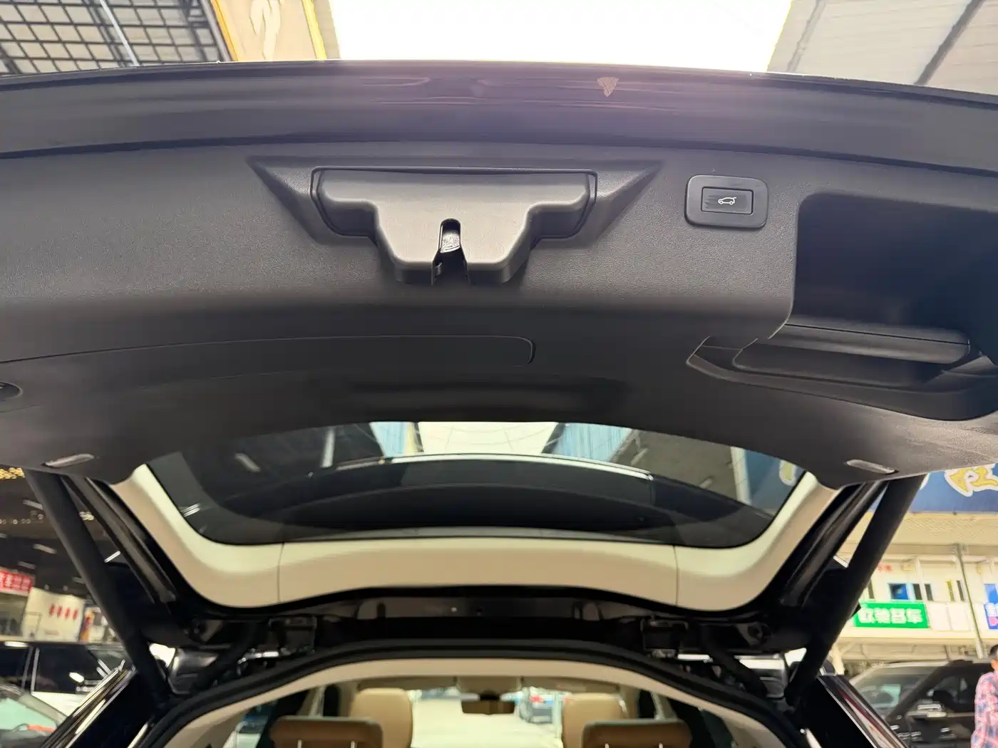 Land Rover Discovery Sport 2024 Luxury Custom Edition фото 34