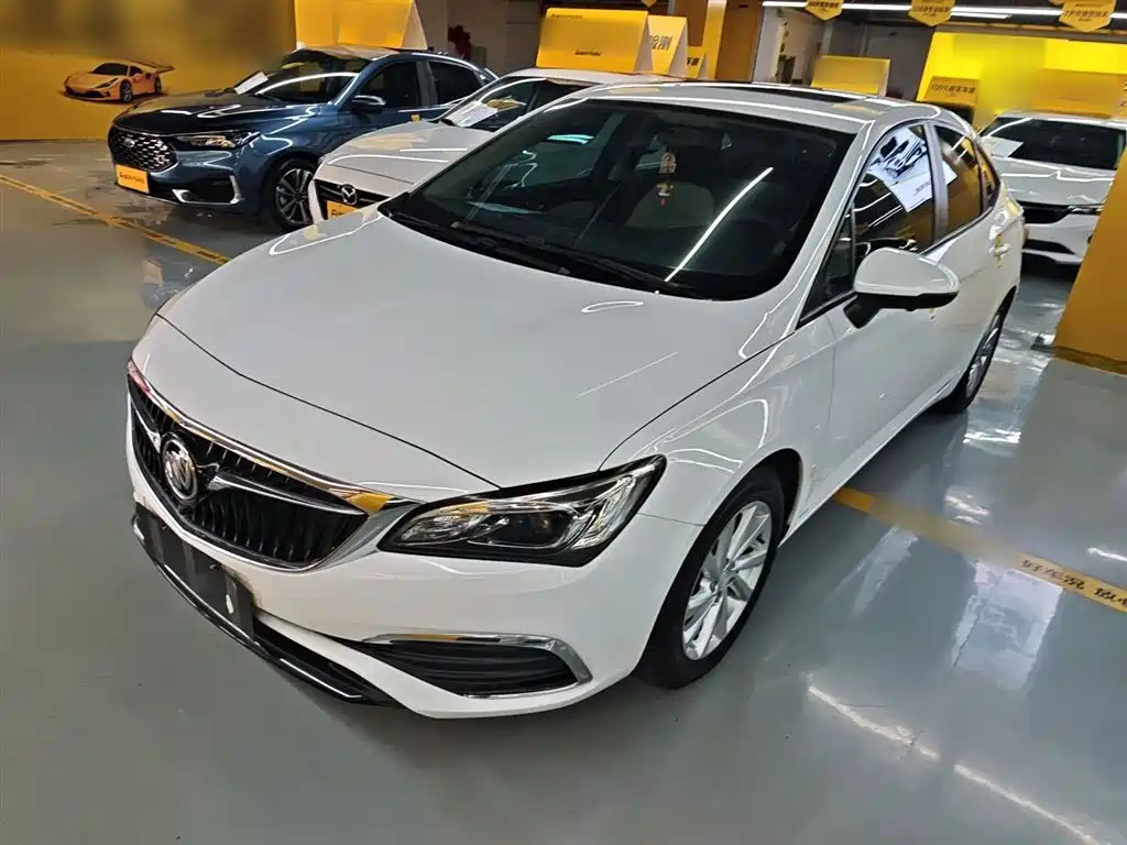 Buick Verano 2019 Sedan 15S Auto Leading фото 2