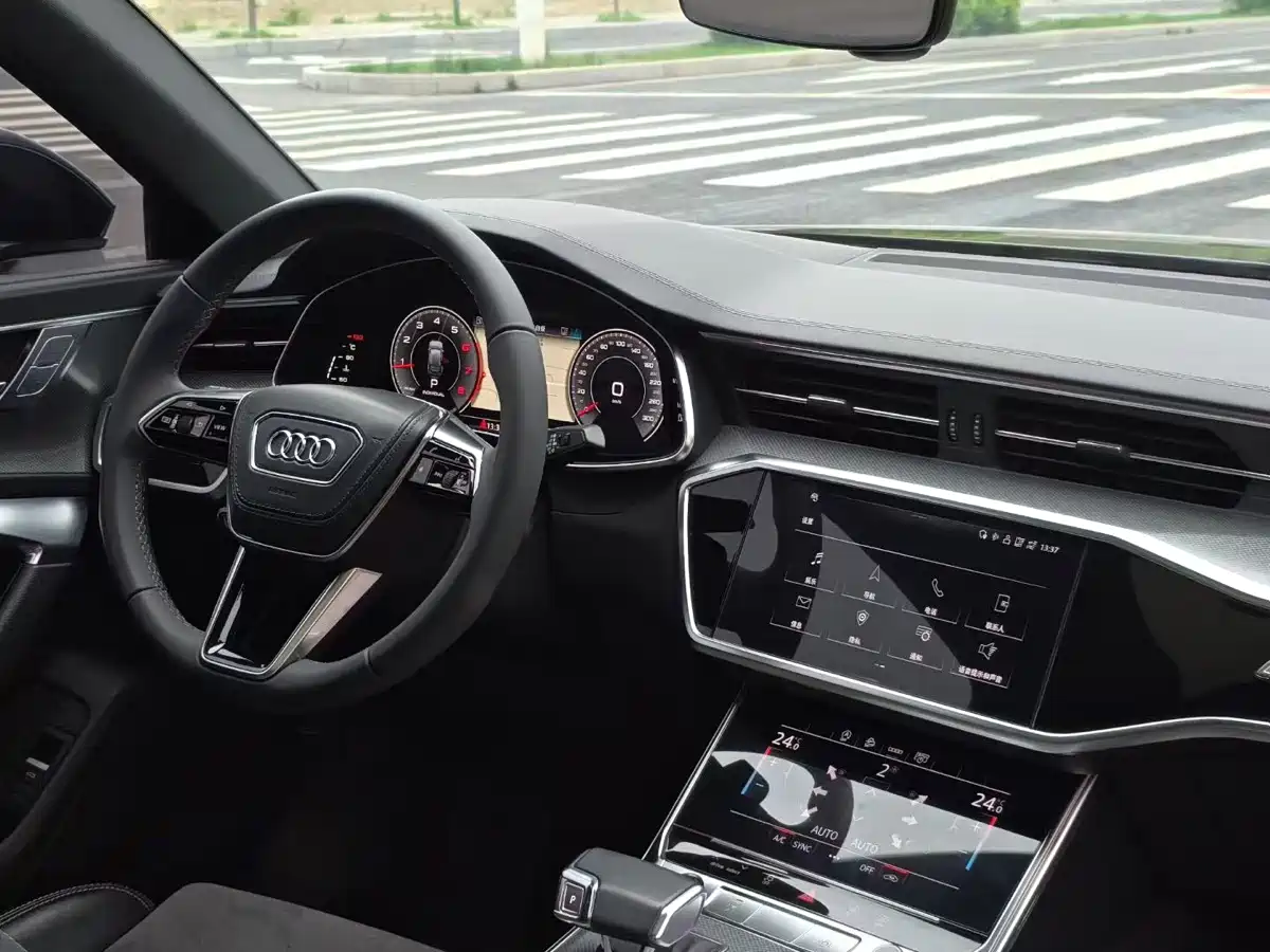 Audi A6L 2023 40 TFSI Luxury Elegance фото 9