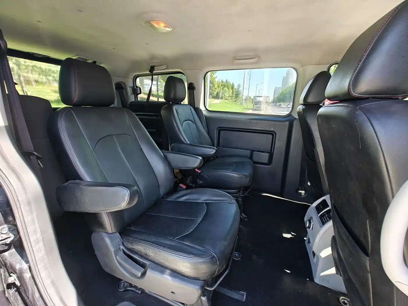 JAC Refine M3 2016 2016 IKEA Edition 1.6L Luxury Smart