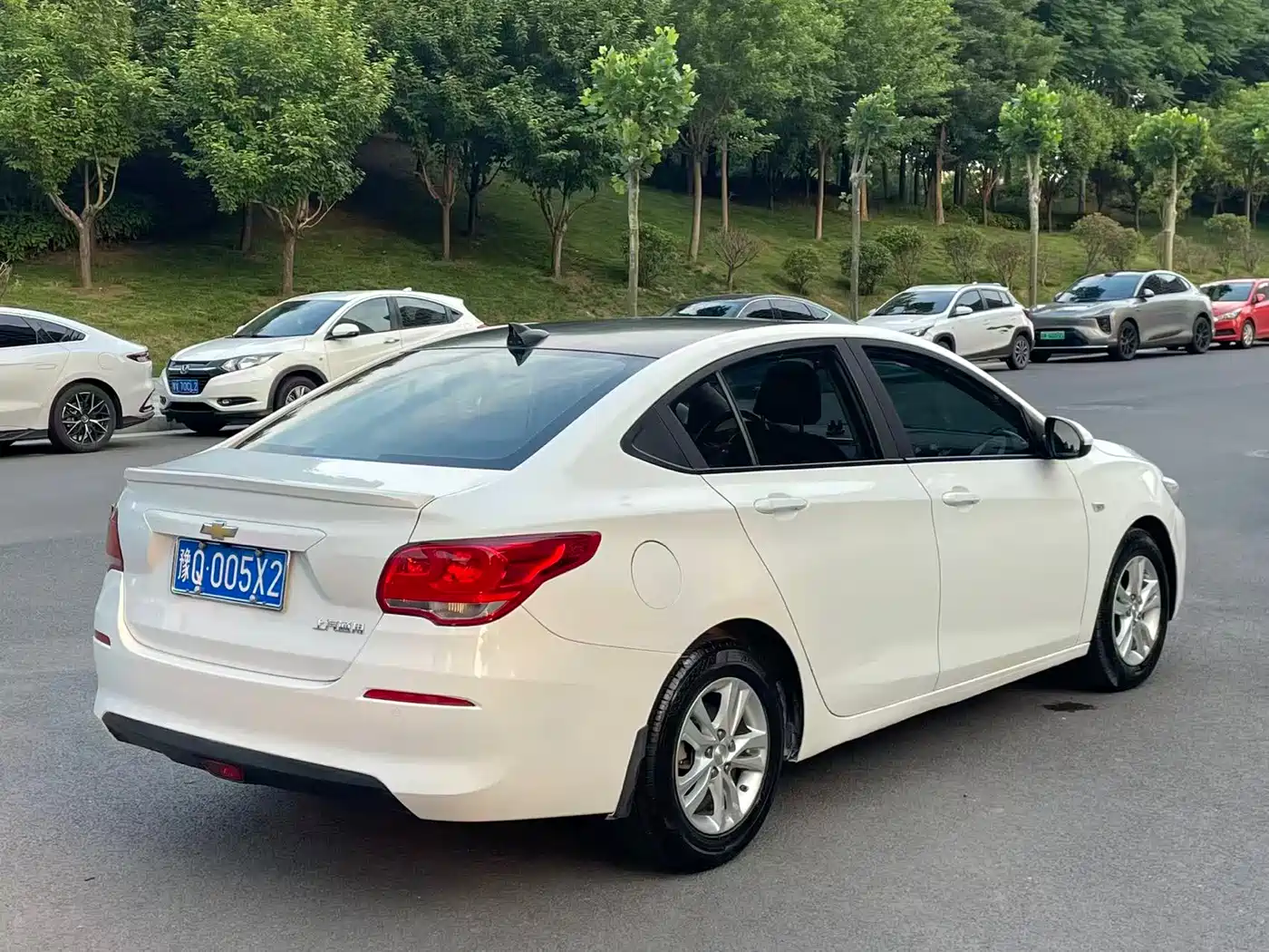 Chevrolet Cavalier 2016 1.5L Manual Delight Edition фото 8
