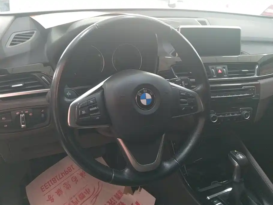 BMW X1 2018 xDrive20Li Luxury Model фото 15