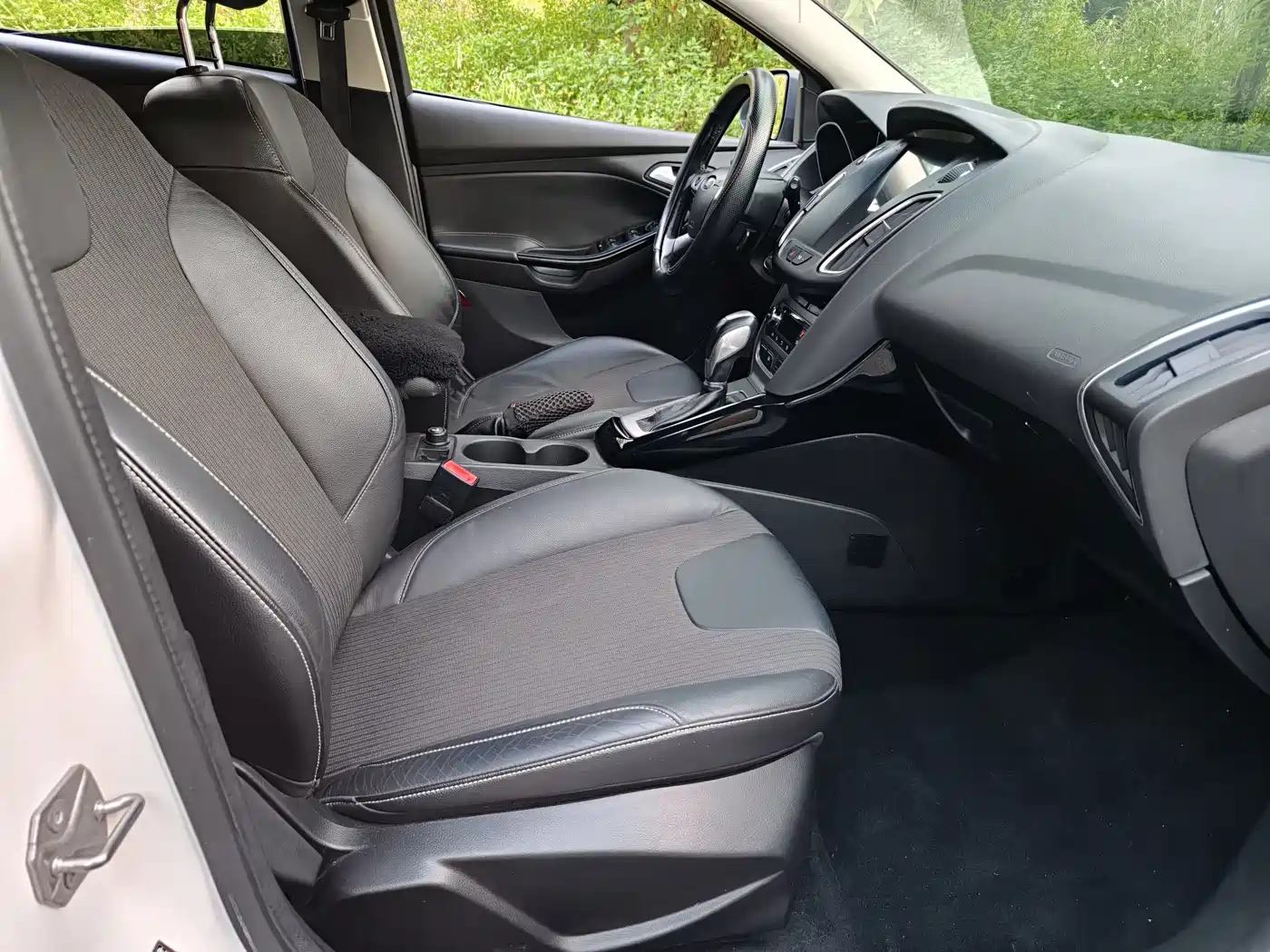 Ford Focus 2012 2012 Hatchback 1.6L Automatic Trend