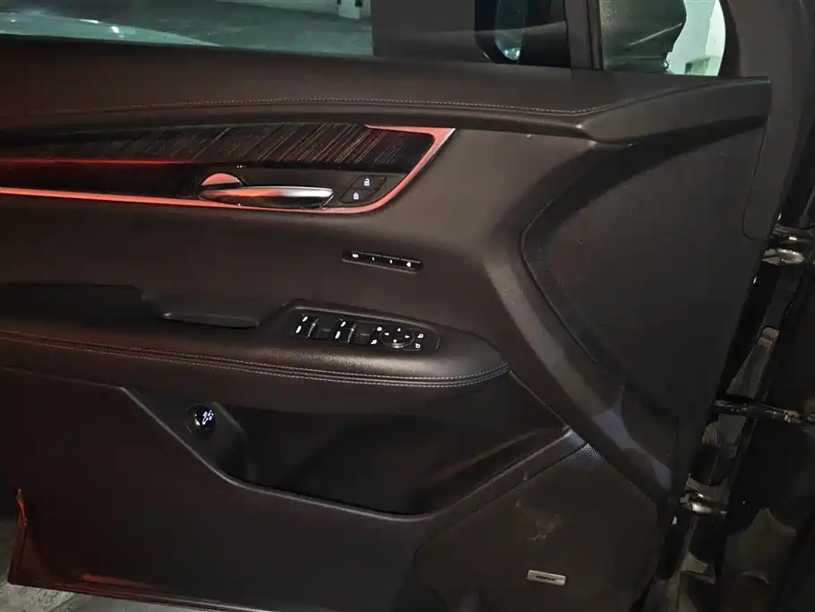 Cadillac XT6 2020 28T 6-Seater 4WD Luxury Model фото 7