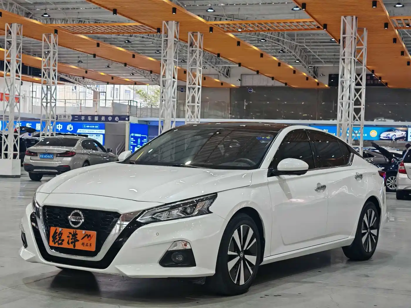Фото 1 - Nissan Teana