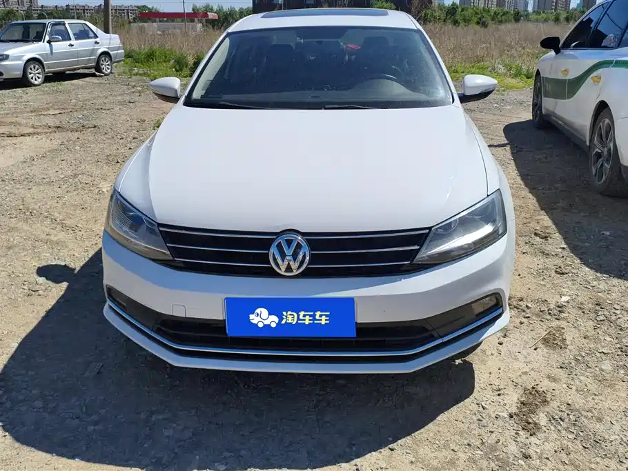 Volkswagen Sagitar 2017 1.6L Automatic Comfort фото 2