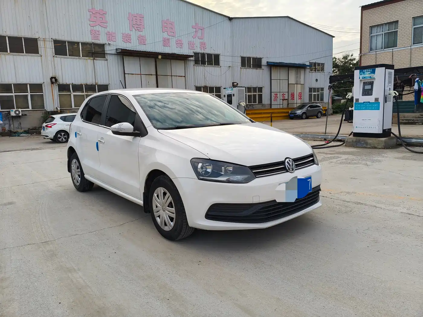 Volkswagen Polo 2016 1.4L Manual Trend фото 3