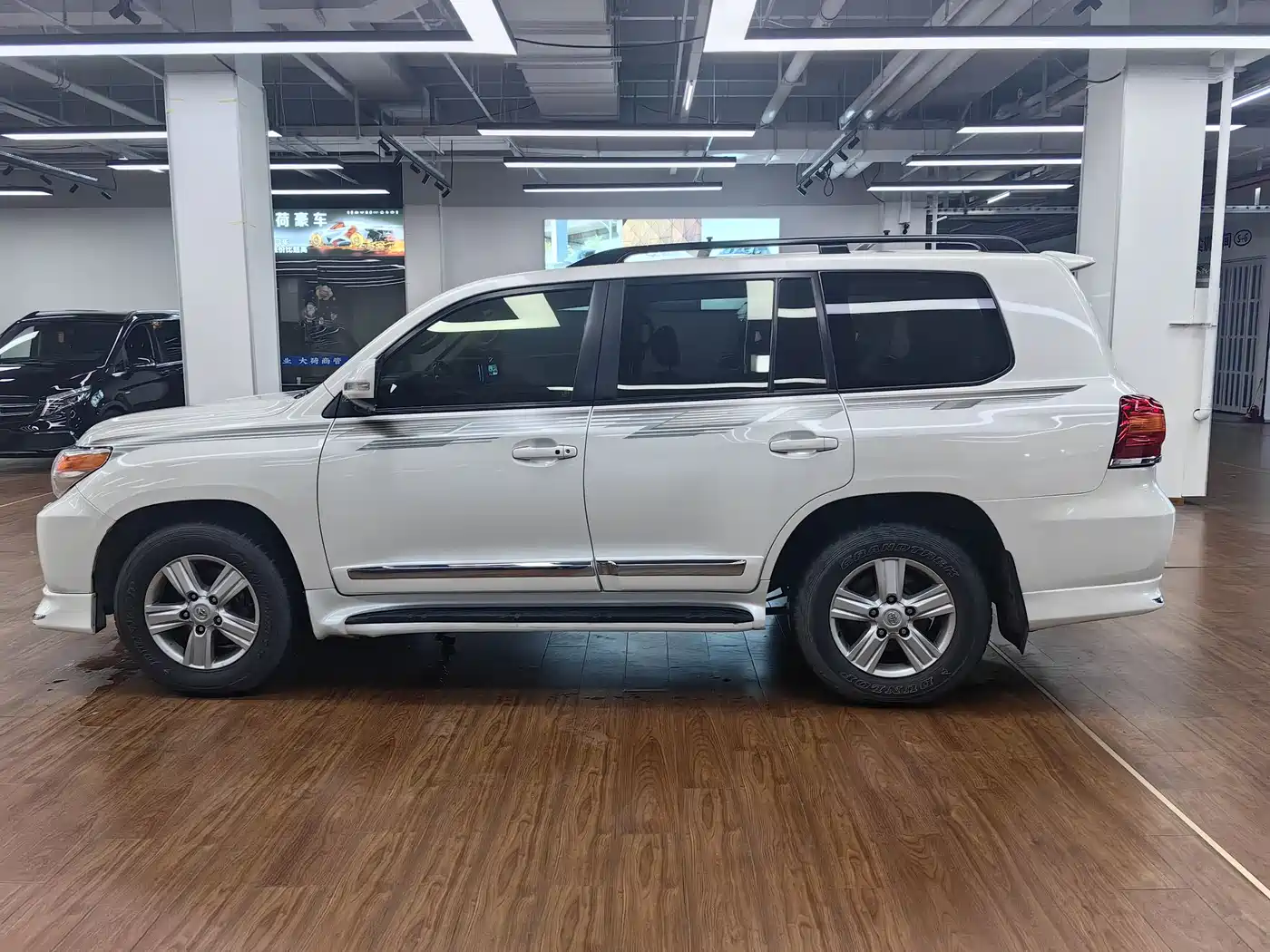 Toyota Land Cruiser (Import) фото 8