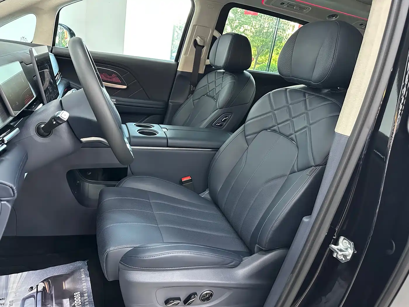 Voyah Dreamer 2025 2025 Model PHEV Basic Version