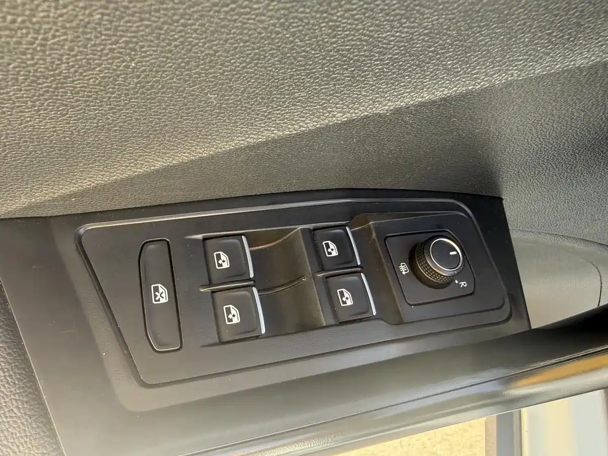 Volkswagen T-ROC 2022 280TSI DSG 2WD Elite PLUS фото 10