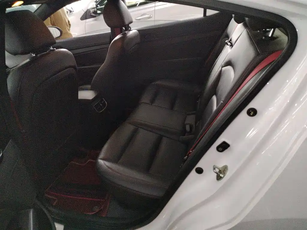 Hyundai Elantra 2019 1.4T Dual-clutch XuanDong·Vitality Type фото 16