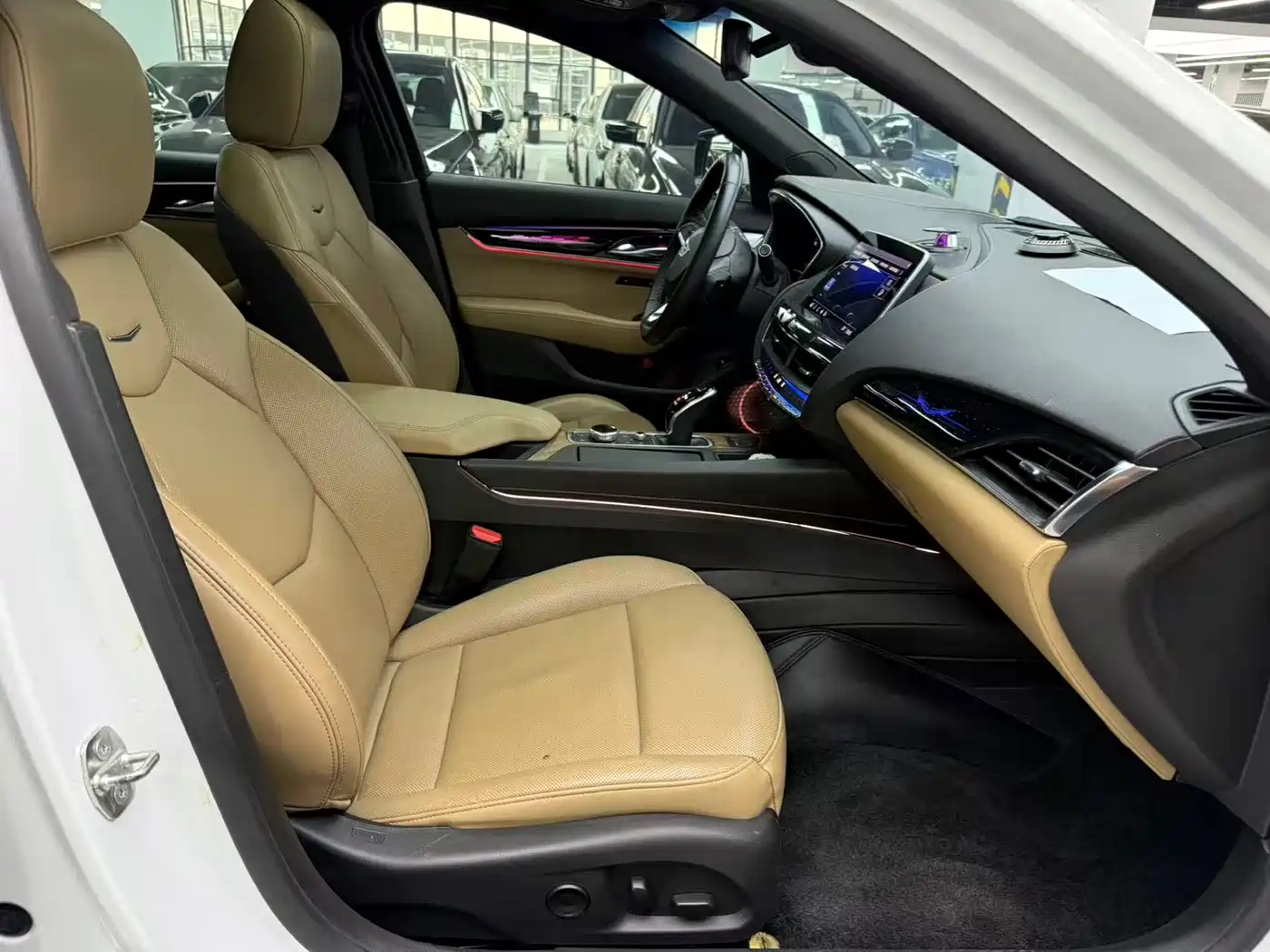 Cadillac CT5 2022 28T Premium Edition фото 13