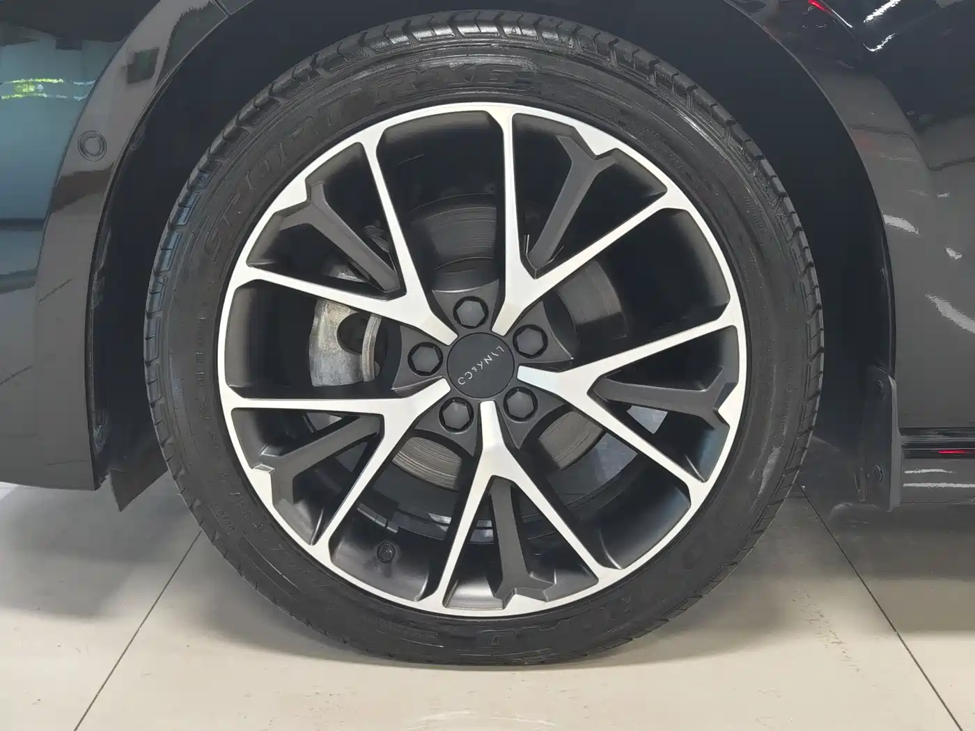 Lynk & Co 03 2021 2.0TD Auto Jin Pro фото 20