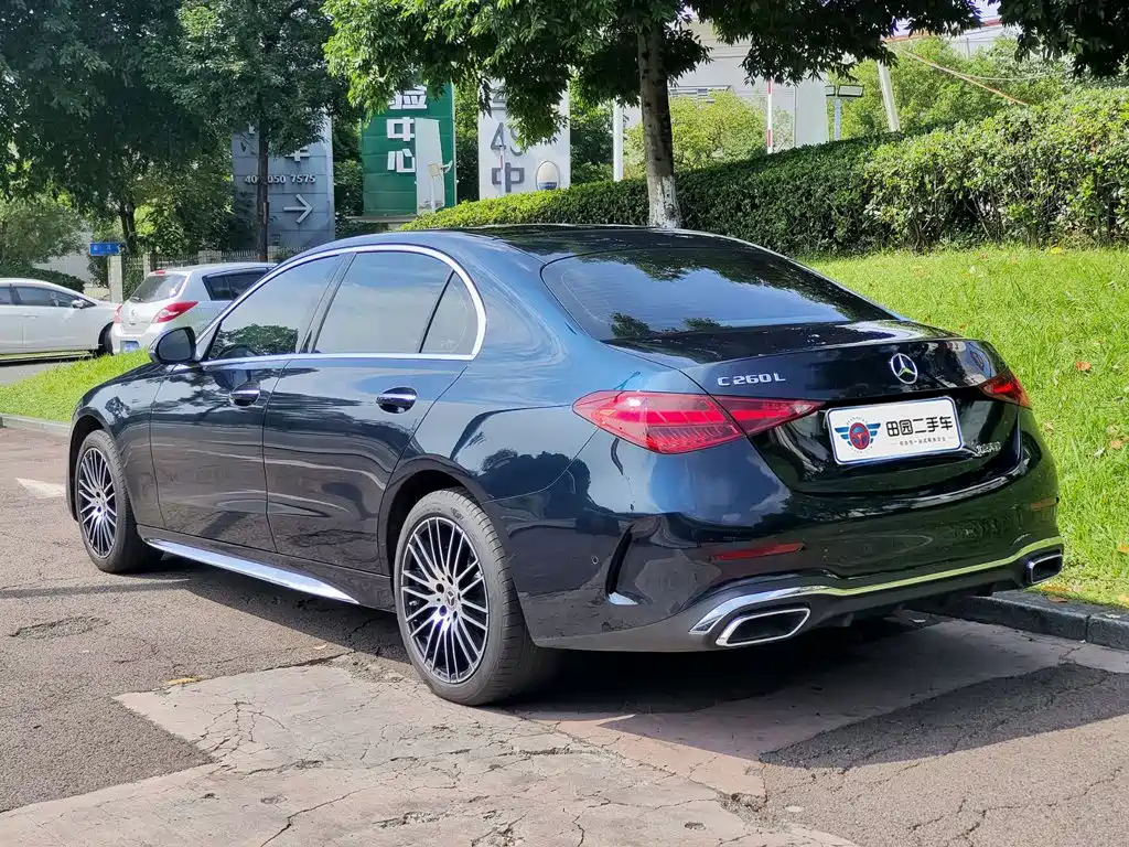 Фото 4 - Mercedes-Benz C-Class