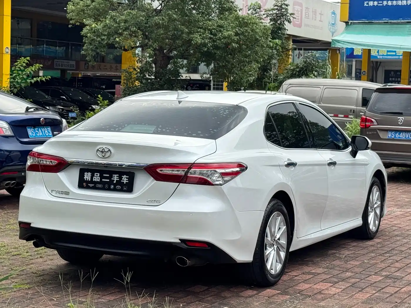 Toyota Camry 2021 2.0G Luxury Edition фото 17