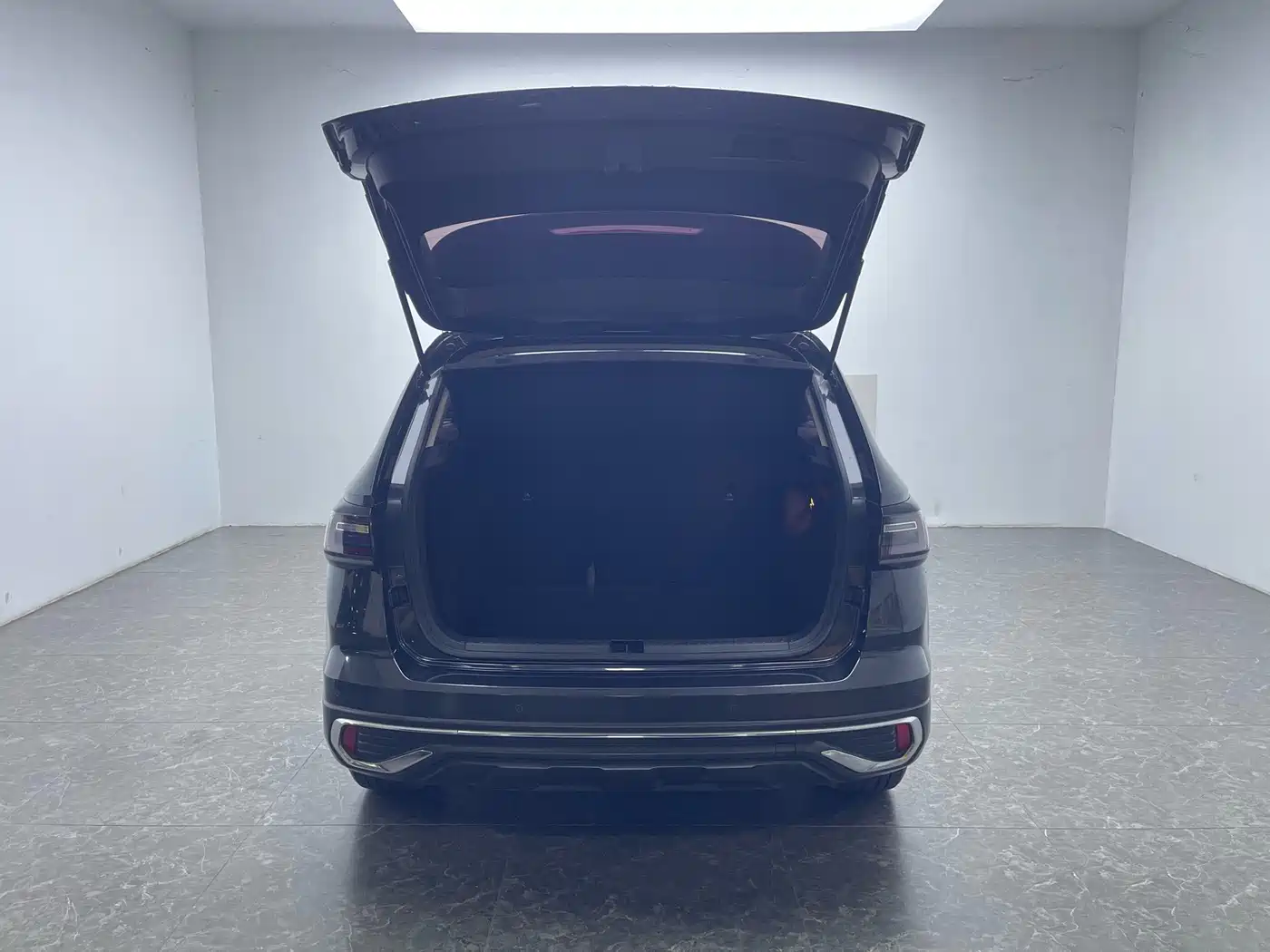 Volkswagen Tharu, миниатюра 5