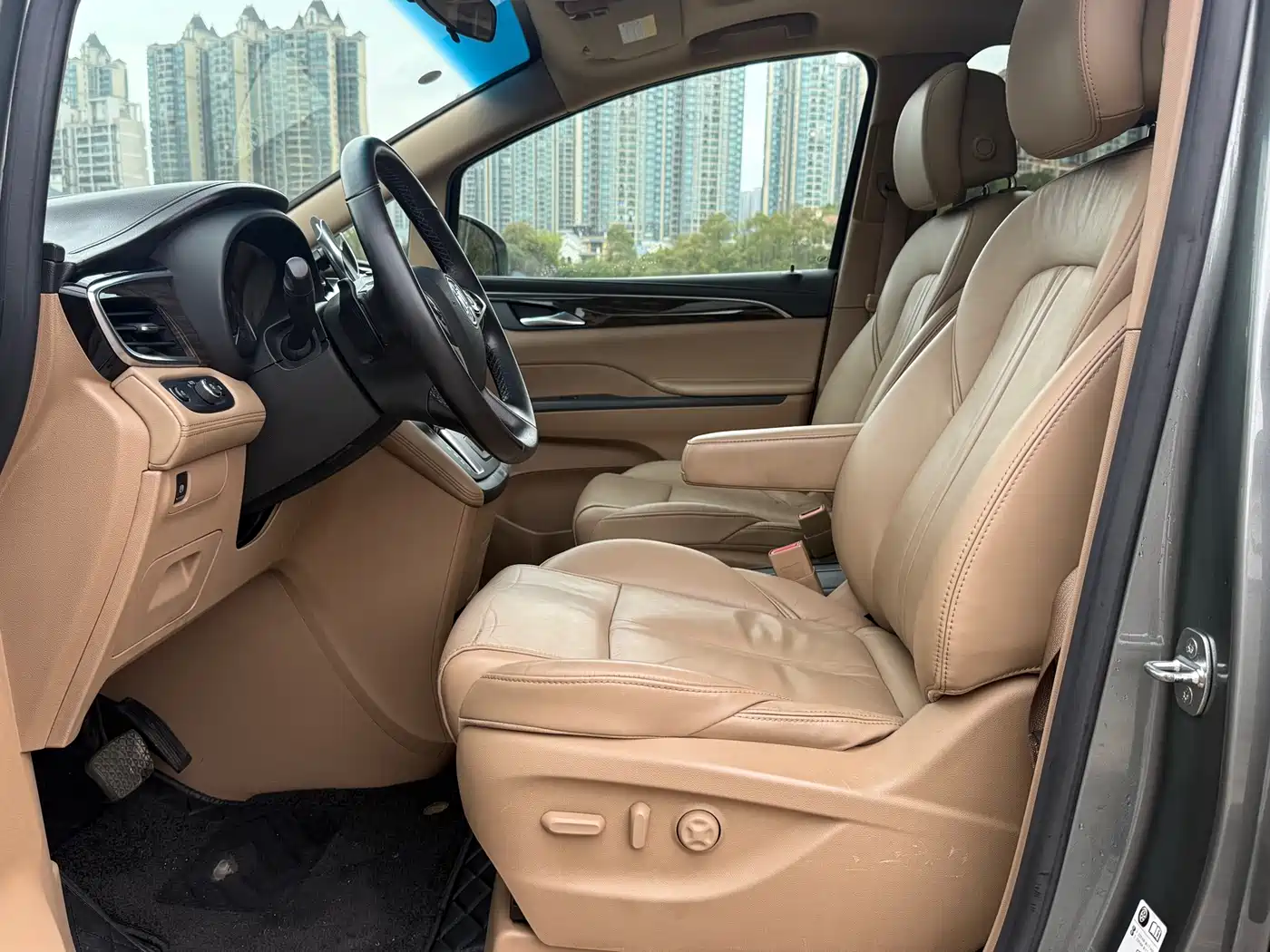 Buick GL8 2017 ES 28T Premium China V фото 12