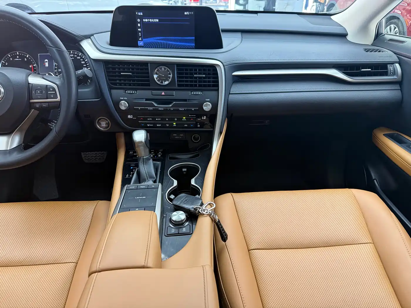 Lexus RX 2020 300 4WD Elegance Edition China VI фото 24