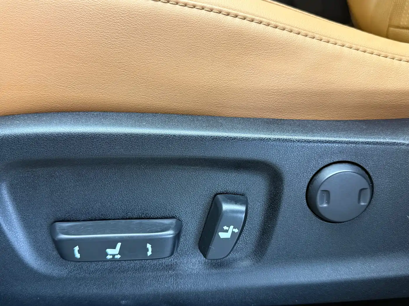 Lexus RX 2020 300 4WD Elegance Edition China VI фото 21