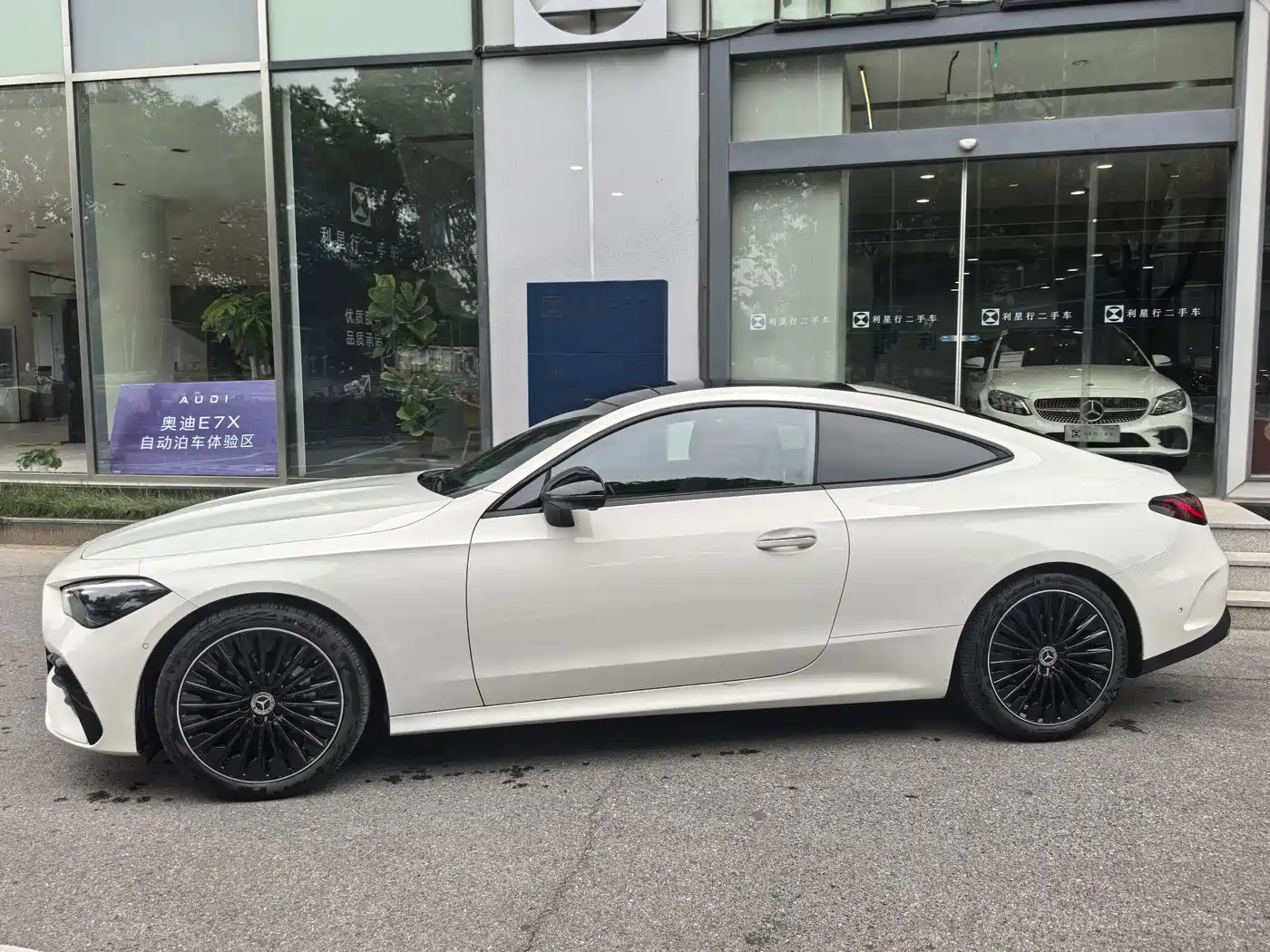 Mercedes-Benz CLE 2024 CLE 300 4MATIC Luxury Coupe фото 4