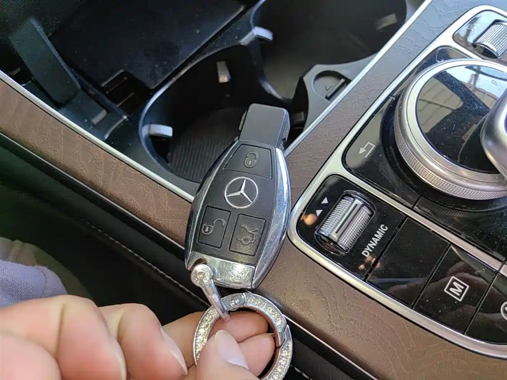 Mercedes-Benz GLC 2017 GLC 300 4MATIC Dynamic фото 9