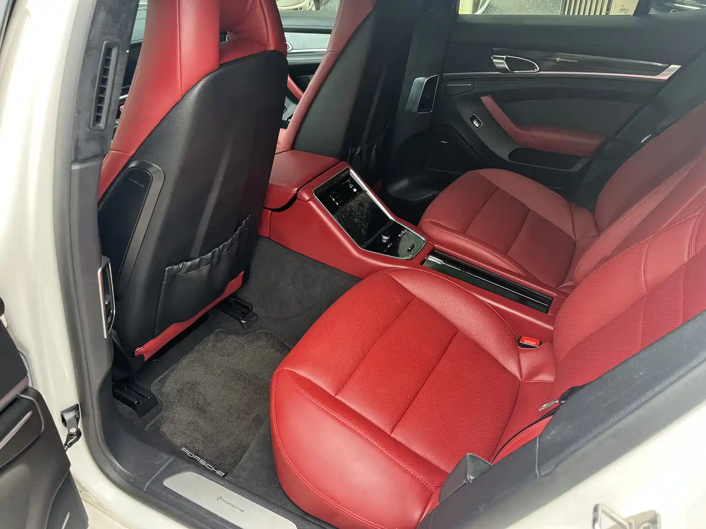 Porsche Panamera 2011 2010 Panamera 4 3.6L