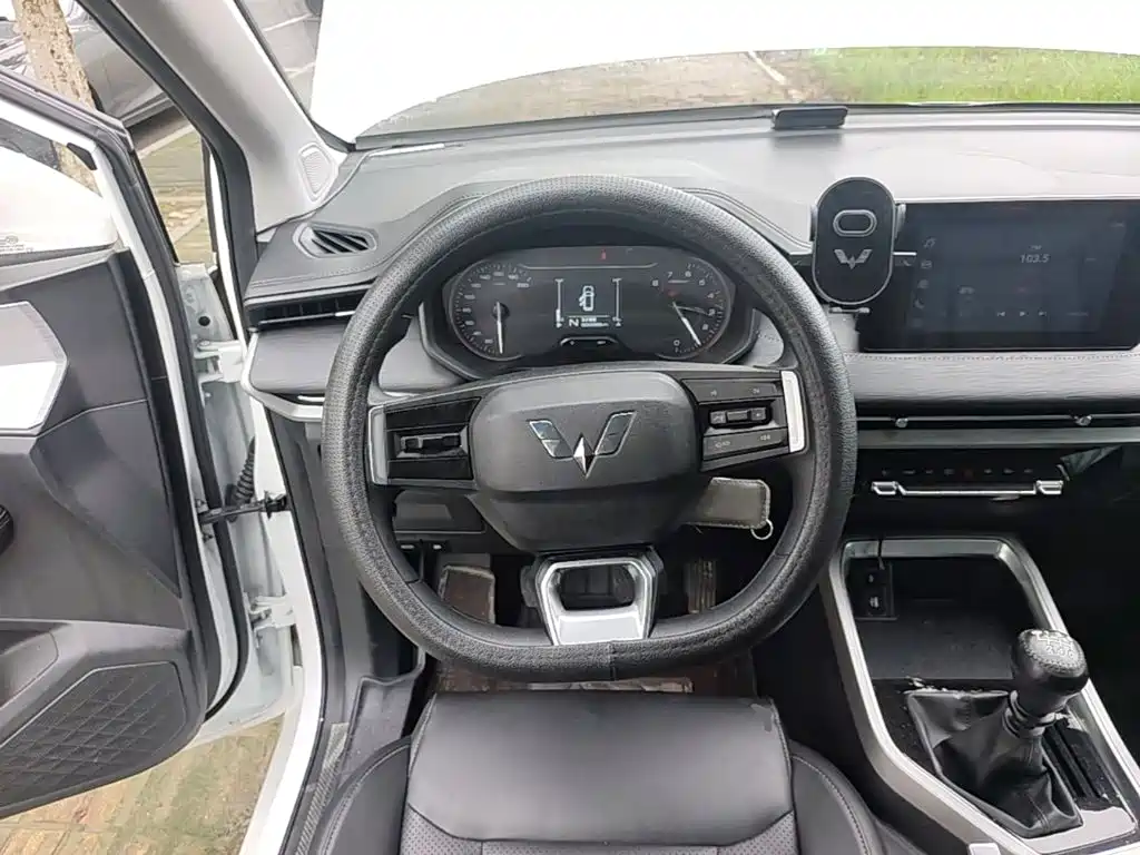 Wuling Motors Wuling Jiachen 2023 2022 1.5T Manual Comfort Vitality