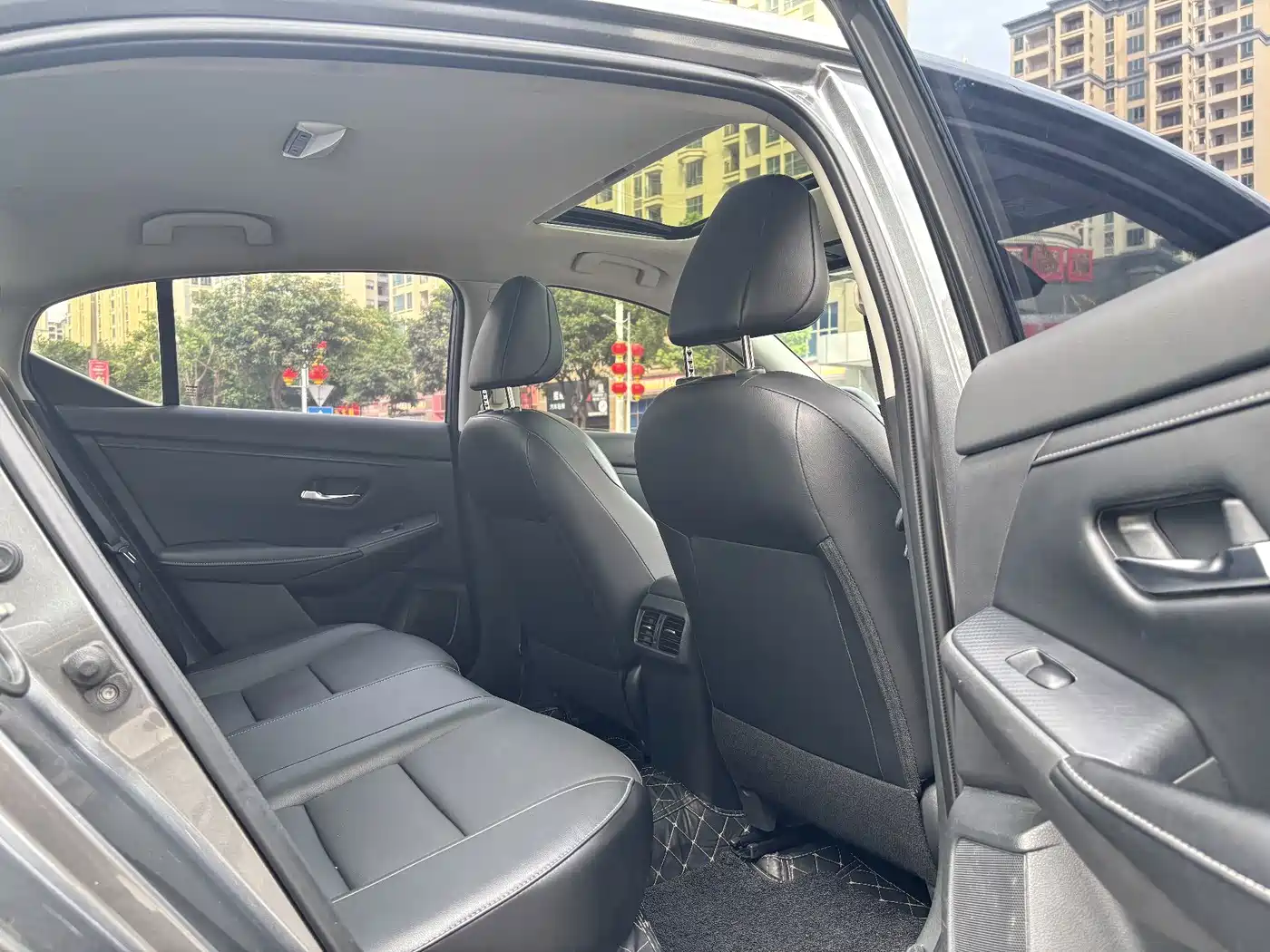 Nissan SYLPHY, миниатюра 12