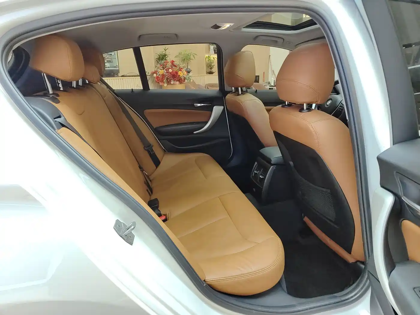 BMW 1 Series (Import) 2016 120i Leading Model фото 16