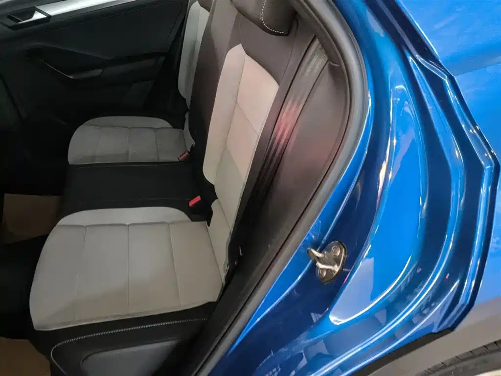 Volkswagen T-ROC 2020 280TSI DSG 2WD R-Line Pro фото 13