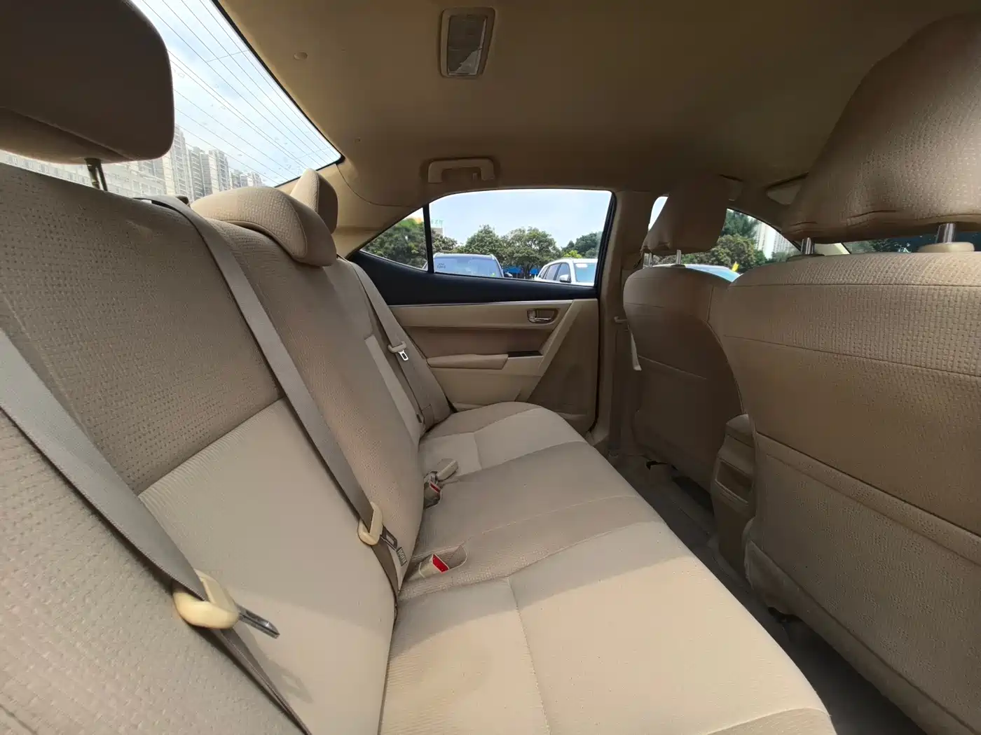 Toyota Corolla 2014 1.6L CVT GL фото 10