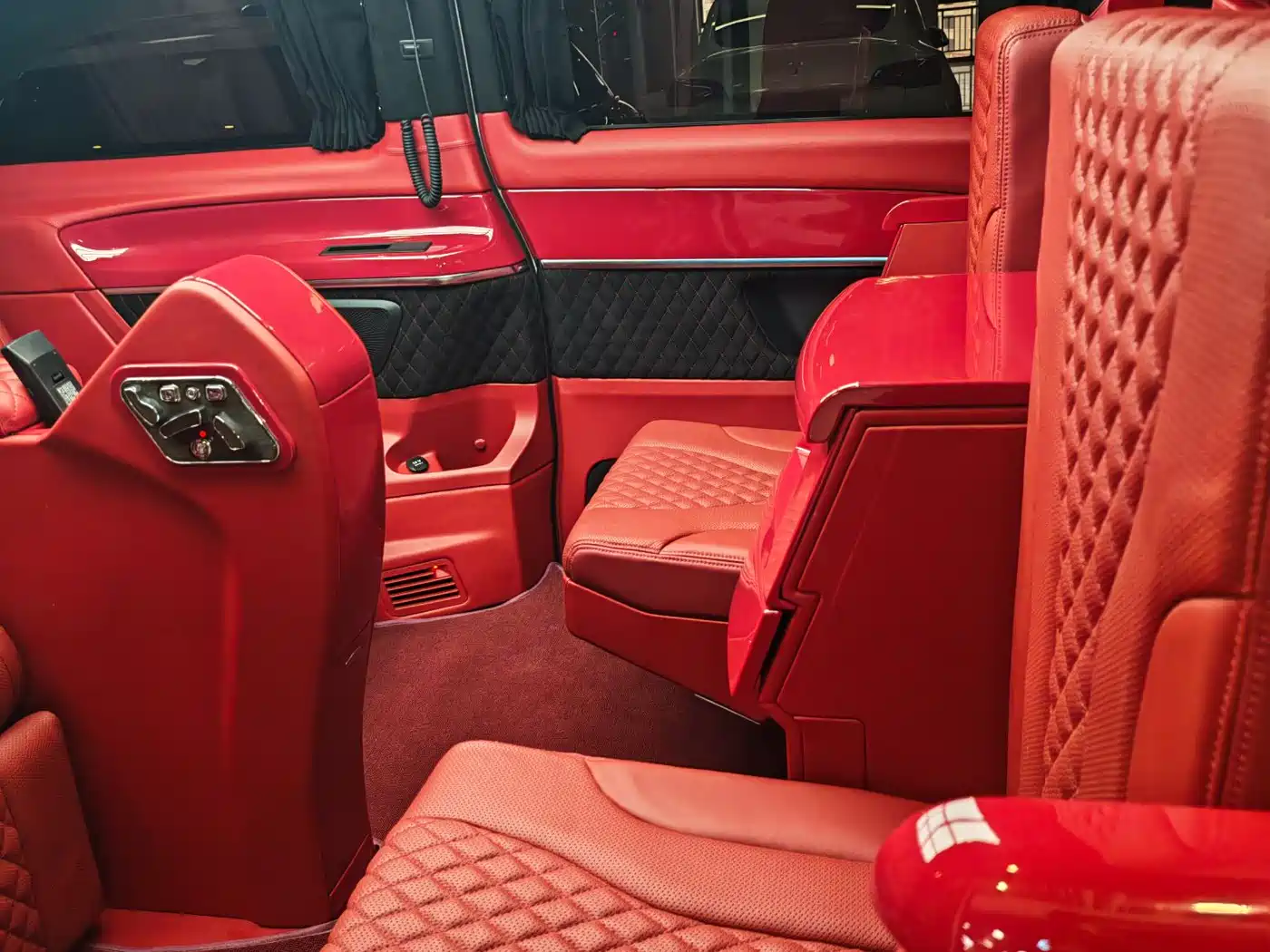Mercedes-Benz V-Class 2016 V 260 Navigator фото 11