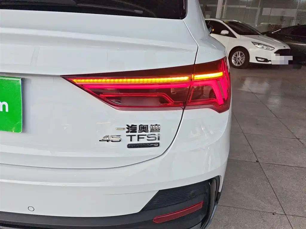 Audi Q3 Sportback 2022 45 TFSI quattro Luxury фото 25