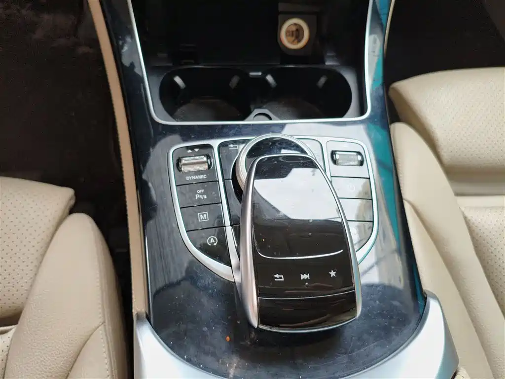Mercedes-Benz GLC 2017 GLC 200 4MATIC фото 13