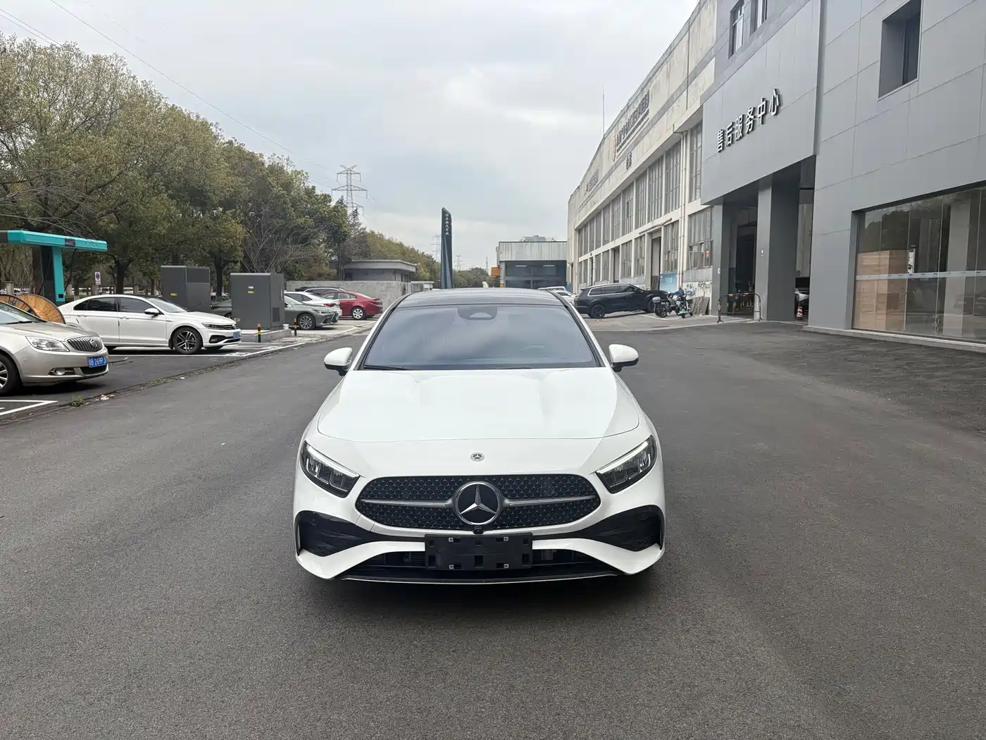 Mercedes-Benz A-Class 2024 A 200 L Sport Edition фото 2