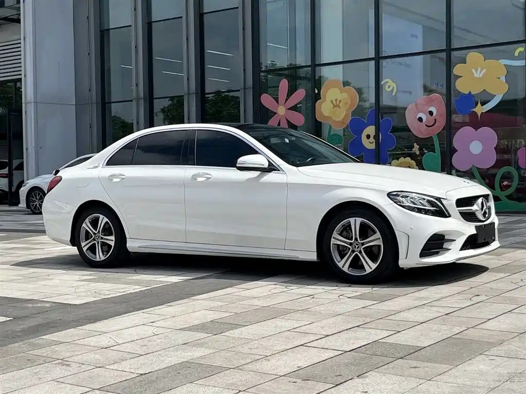 Mercedes-Benz C-Class 2020 Facelift C 260 L Sport фото 3