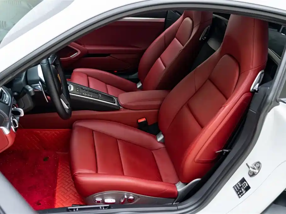 Porsche 718 2018 Cayman 2.0T фото 9