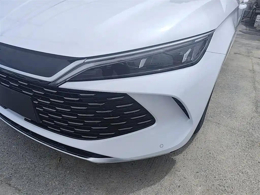 BYD Qin L 2026 DM-i 128KM Progressive фото 24