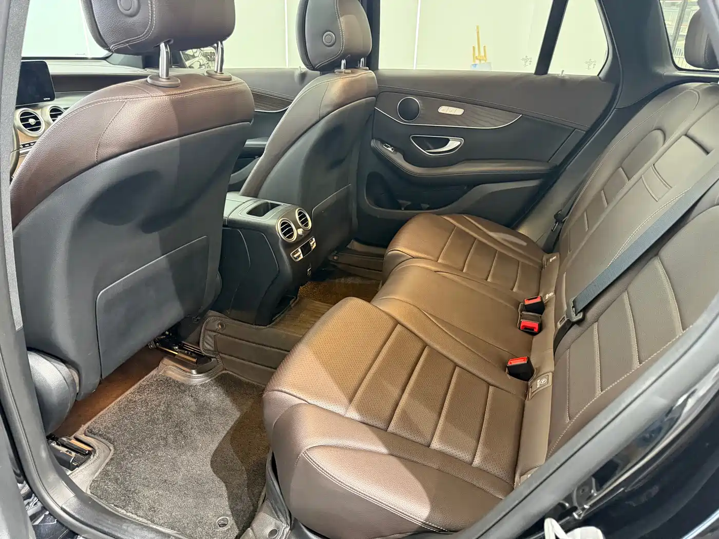 Фото 12 - Mercedes-Benz GLC