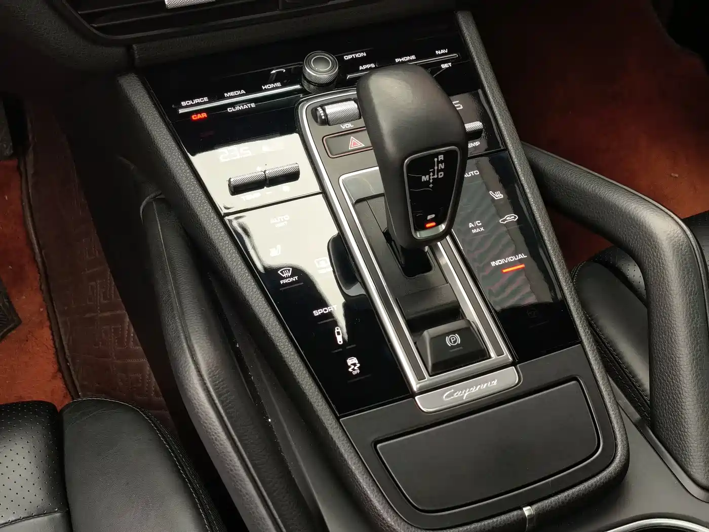 Porsche Cayenne 2018 Cayenne 3.0T фото 14