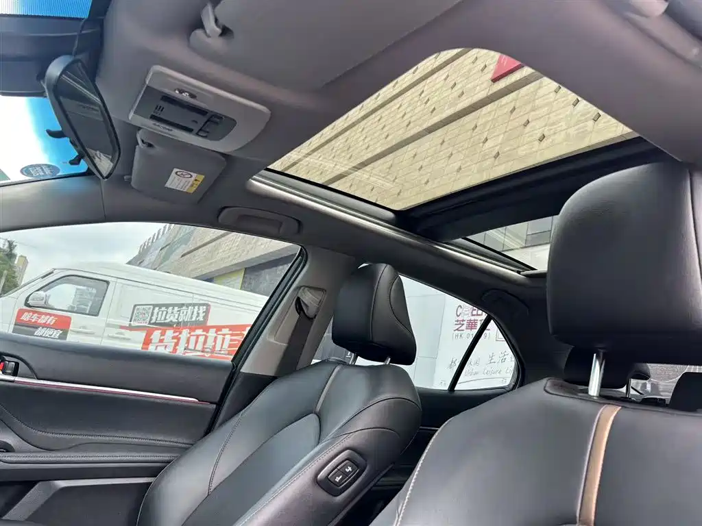 Toyota Camry 2019 2.5G Luxury Edition China VI фото 20