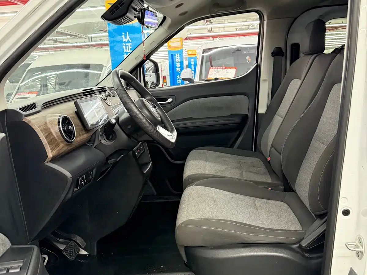 Ruichi New Energy EC75 2025 2025 Passenger Smart Super Charge Edition Pioneer Type I 52.16kWh