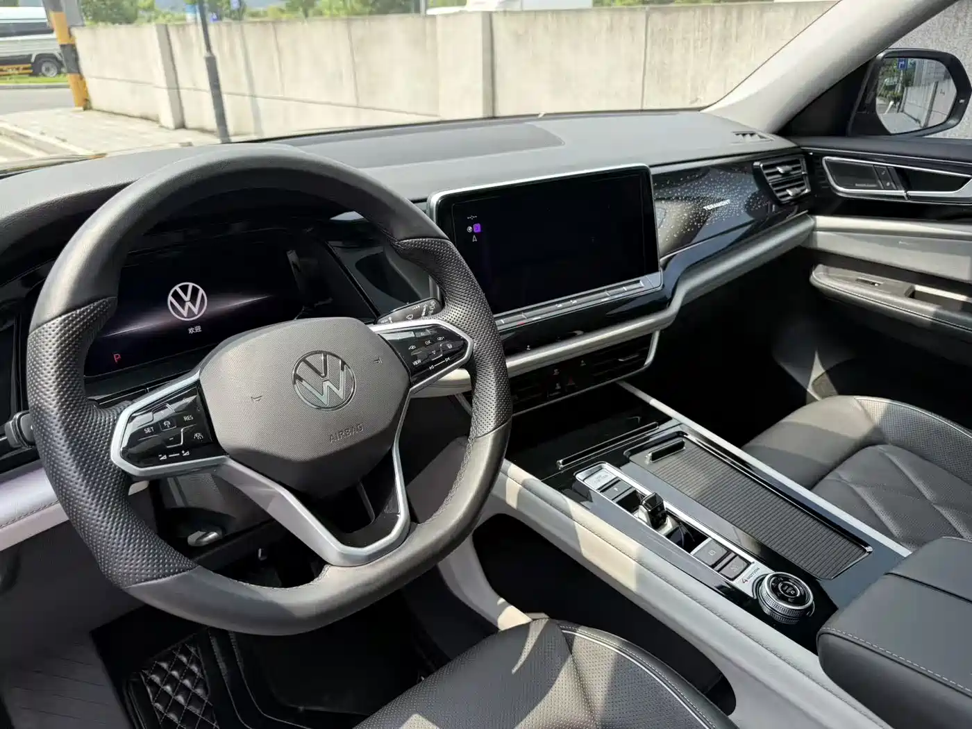 Volkswagen Teramont 2024 380TSI 4WD Prestige Flagship Edition фото 15