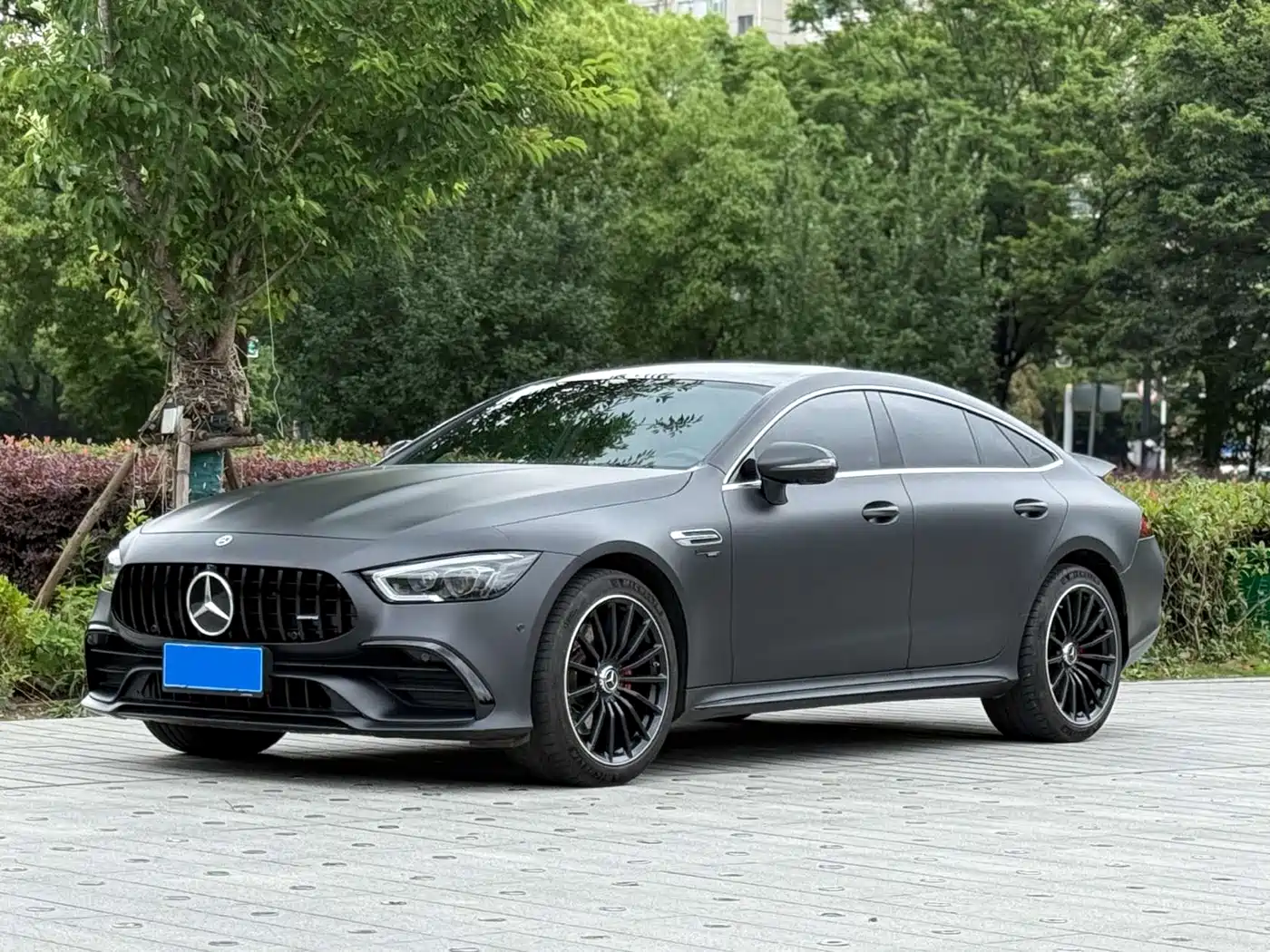 MERCEDES-BENZ AMG GT